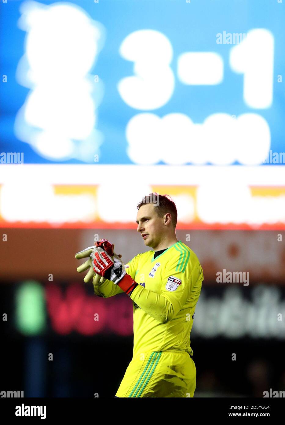 Birmingham City goalkeeper David Stockdale thanks the fans after the final whistle  Stock Photo