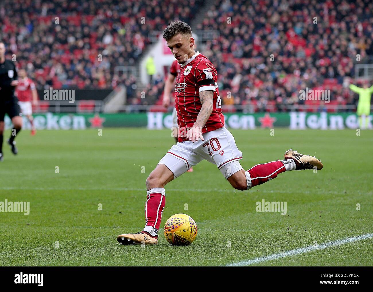Bristol City's Jamie Paterson crosses into the Sunderland area Stock ...