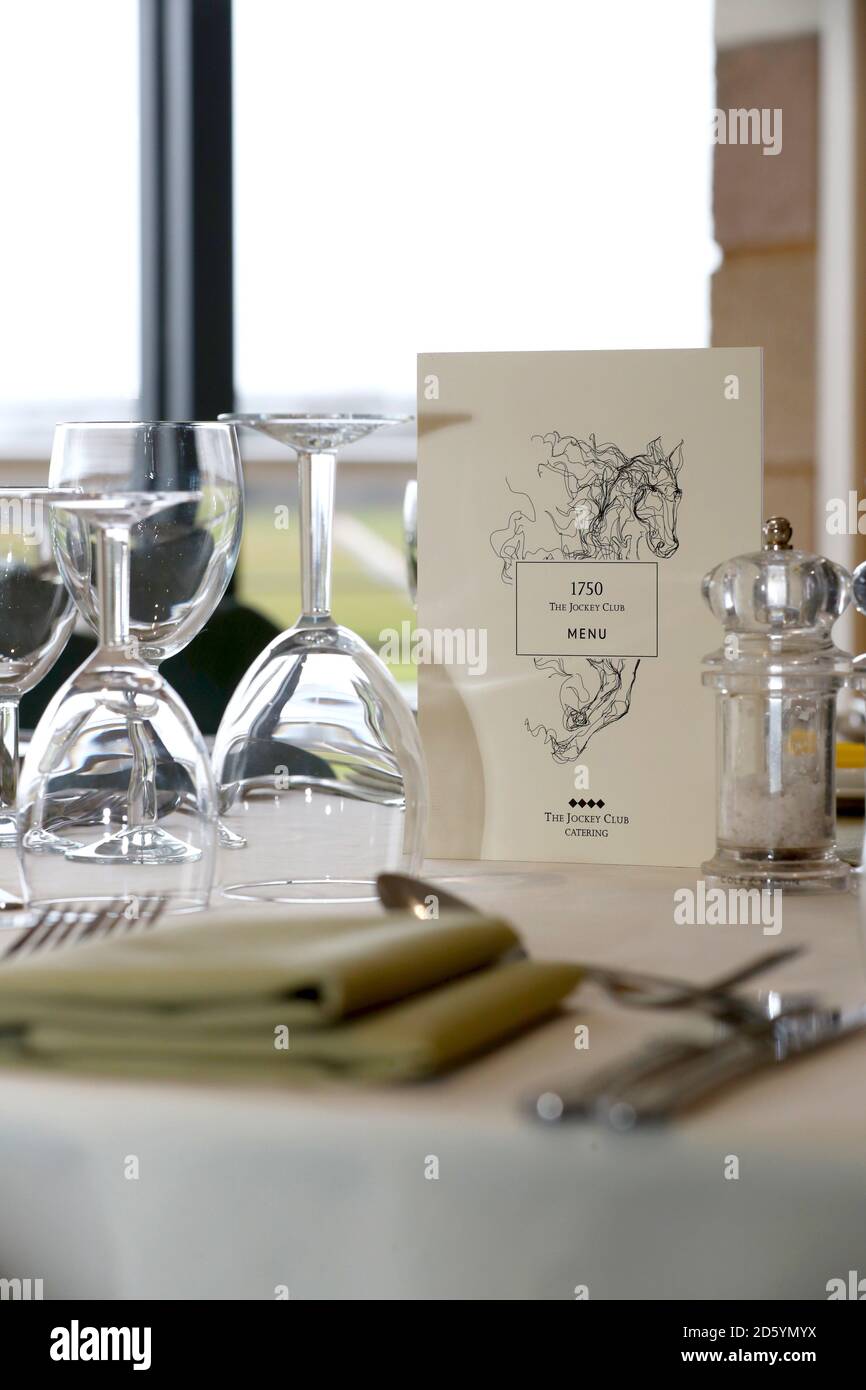 A general view of the 1707 Restaurant during Gentlemen's Raceday at Warwick Racecourse Stock Photo