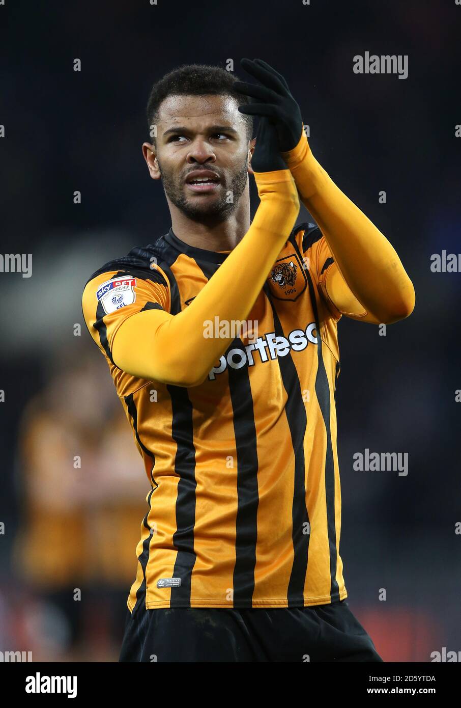 Hull City's Fraizer Campbell applauds the fans after the game Stock ...