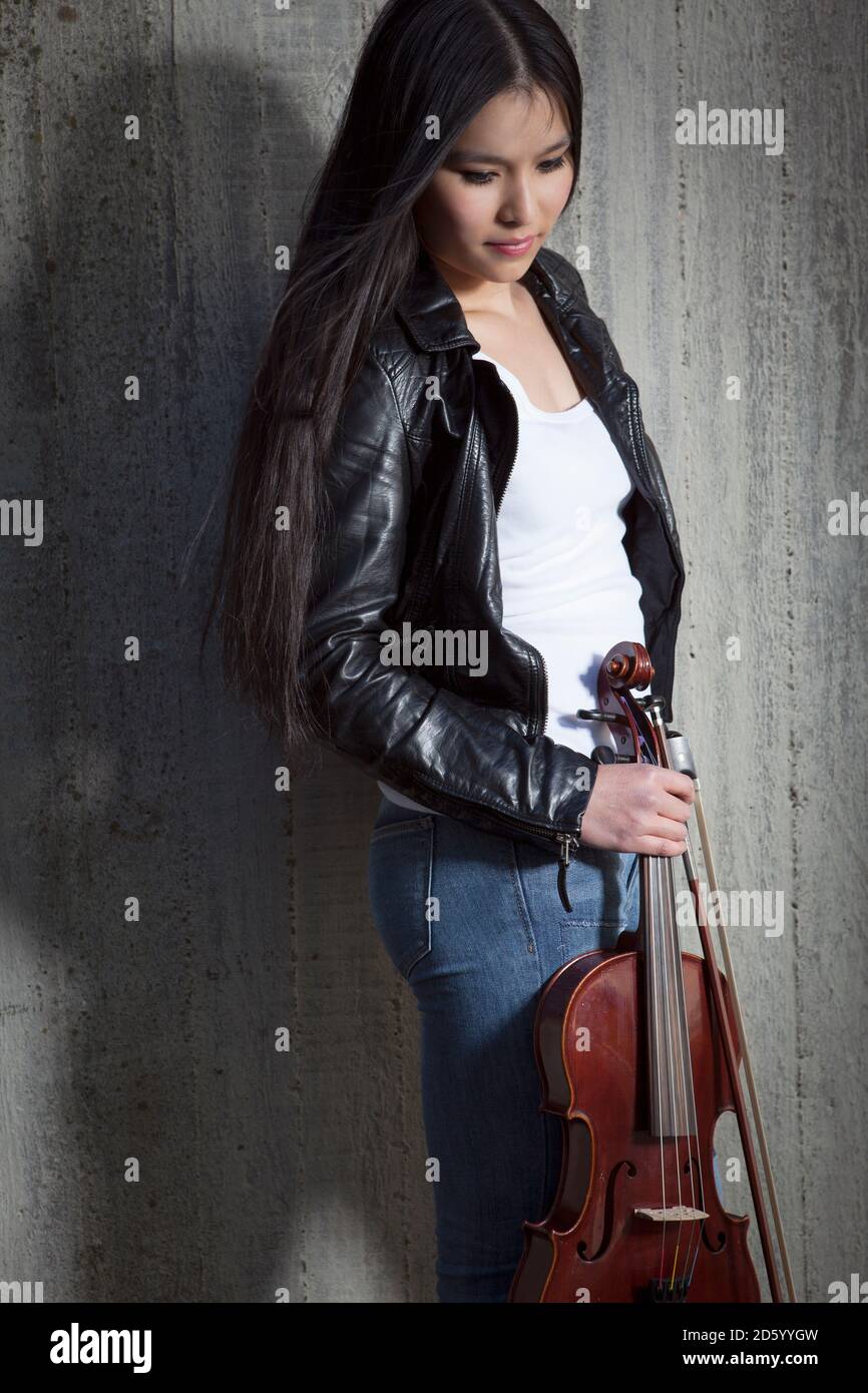 Asian violinist hires stock photography and images Alamy