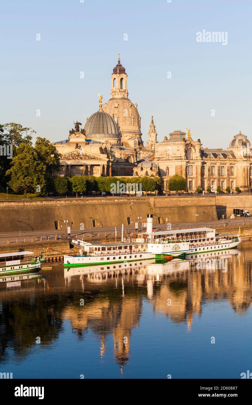 Germany, Dresden, Bruehl's Terrace with paddlesteamer on river Elbe Stock Photo