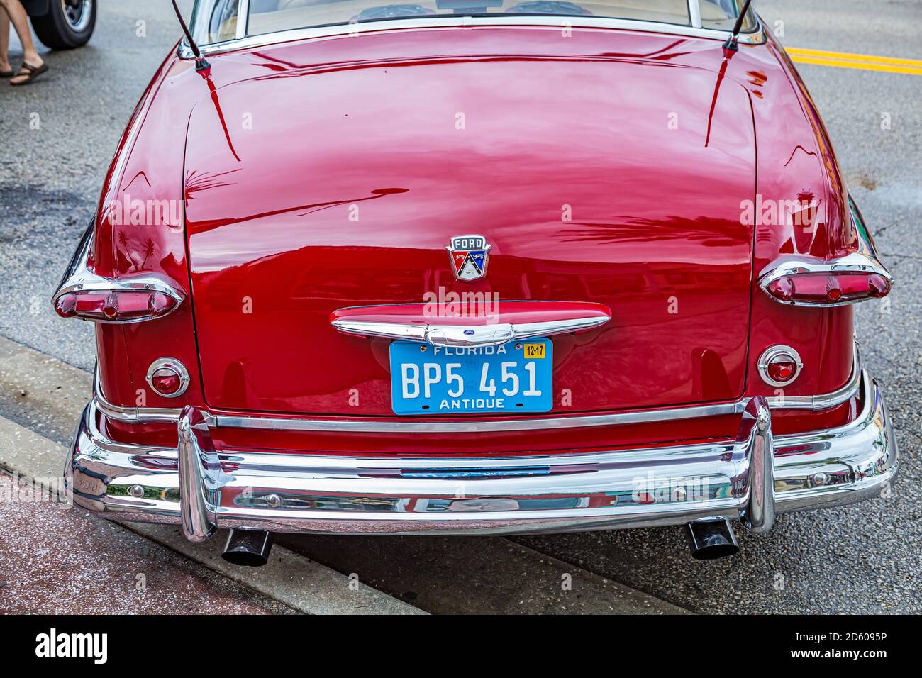 New Smyrna Beach Fl August 12 17 1951 Ford Victoria At The Canal Street Car Show Stock Photo Alamy