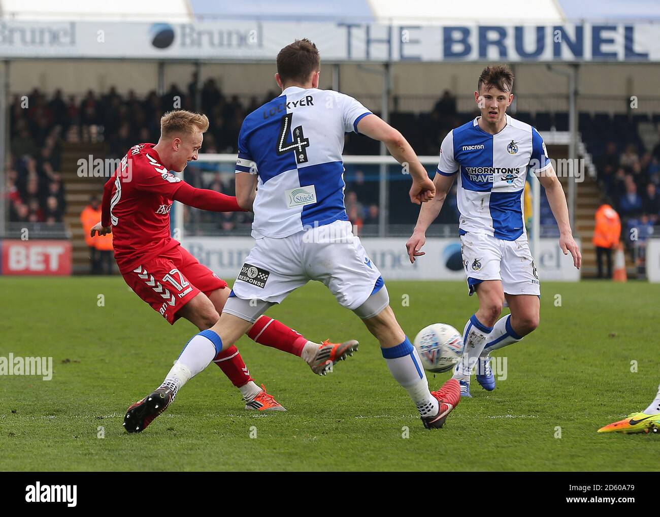 Charlton Athletic's Ben Reeves (left) scores his sides first goal Stock ...
