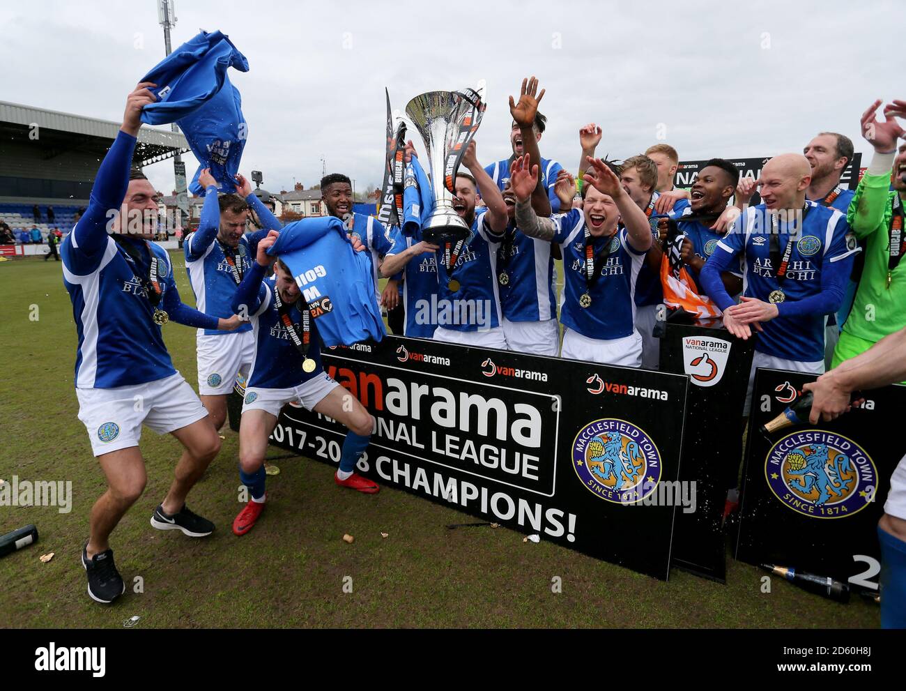 Macclesfield Town celebrates after being crowned Vanarama National League  champions Stock Photo - Alamy