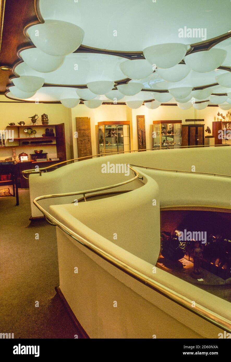 Frank Lloyd Wright's V.C. Morris Gift Store, San Francisco, California, for many years home to  Xanadu Gallery.  Now occupied by Isaia menswear store. Interior shot showing spiral ramp to second floor during Xanadu days. 2005 view. Stock Photo