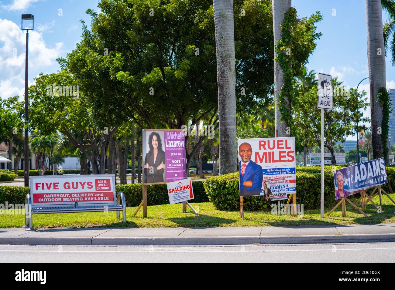Picket signs hires stock photography and images Alamy