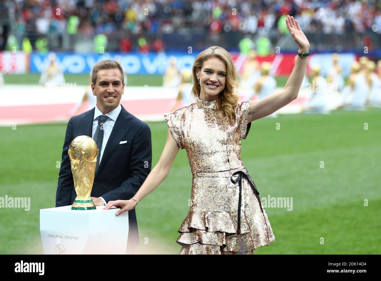 Former Germany international Philipp Lahm and Natalia Vodianova present the trophy before the FIFA World Cup 2018 final at the Luzhniki Stadium in Moscow, 15th July 2018 Stock Photo