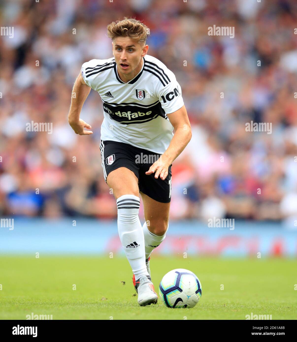 Fulham's Tom Cairney Stock Photo Alamy