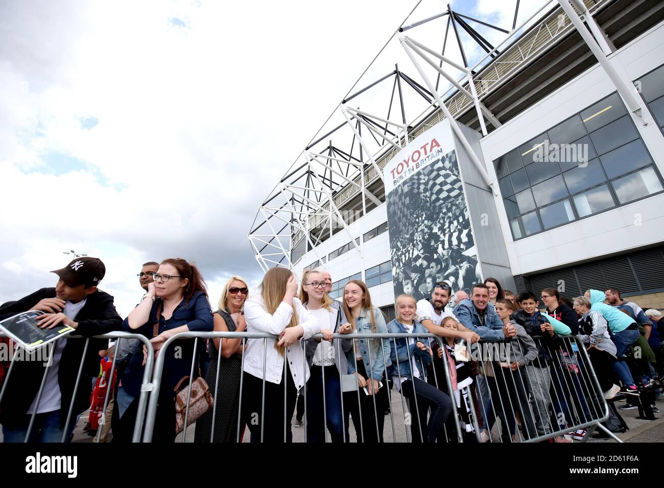 A general view of fans queued outside Pride Park Stadium before the ...