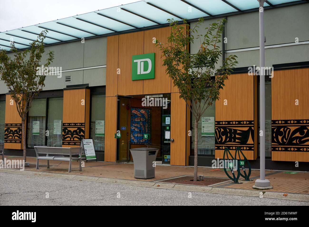 A TD Canada Trust bank decorated with West Coast First Nations designs, Park Royal, West Vancouver, BC, Canada Stock Photo