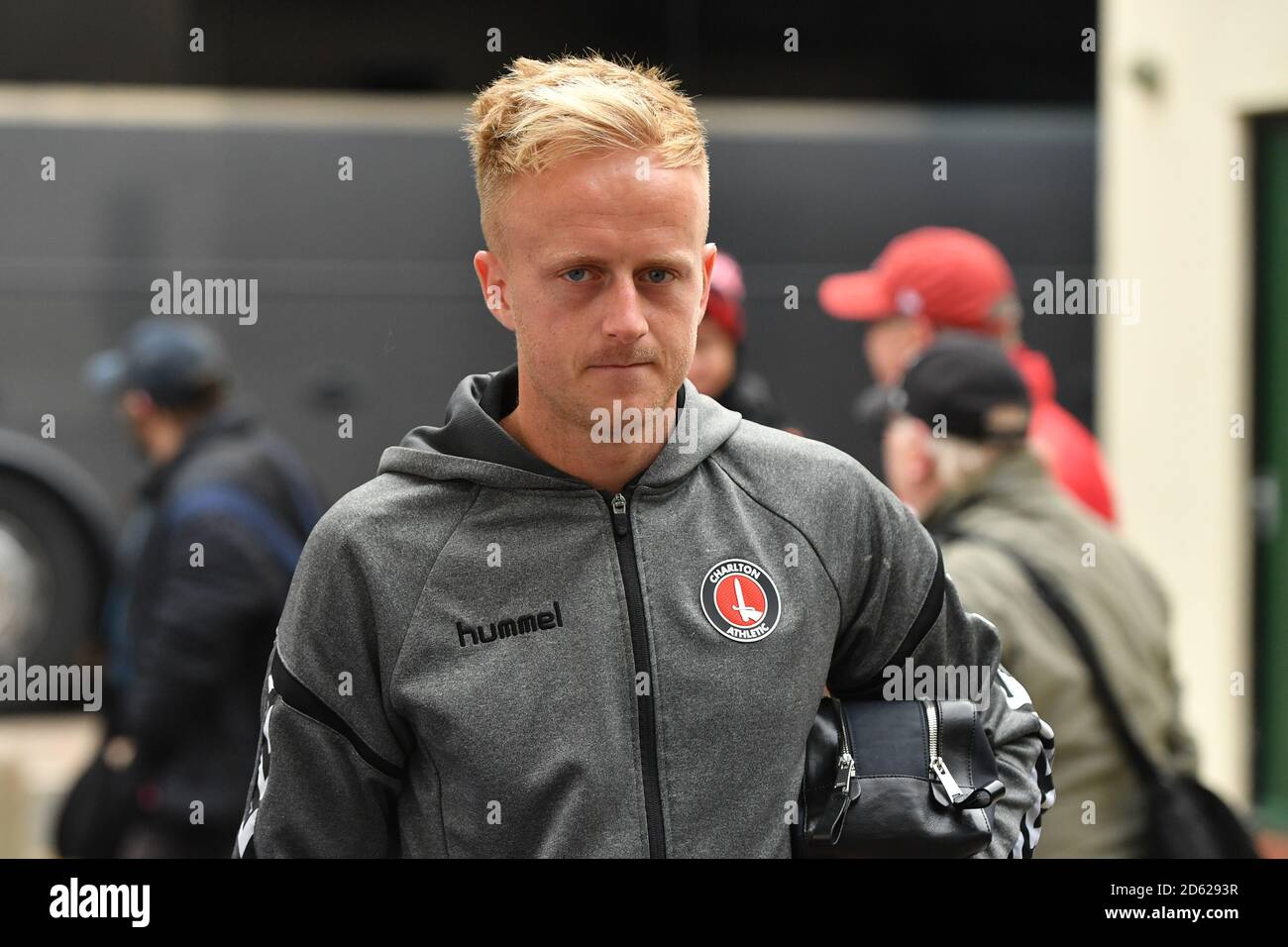 Charlton Athletic's Ben Reeves arrives Stock Photo - Alamy