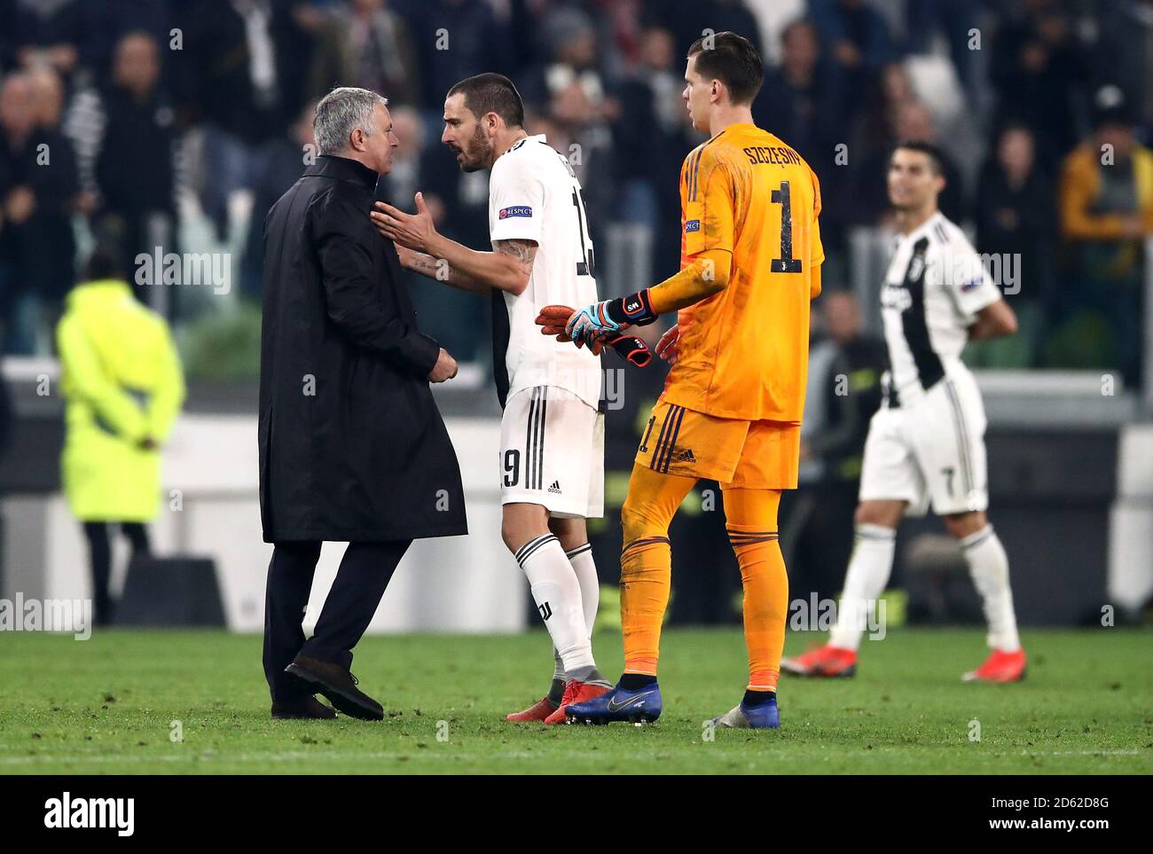 Manchester United manager Jose Mourinho (left) argues with Juventus' Leonardo Bonucci (centre) after the final whistle Stock Photo