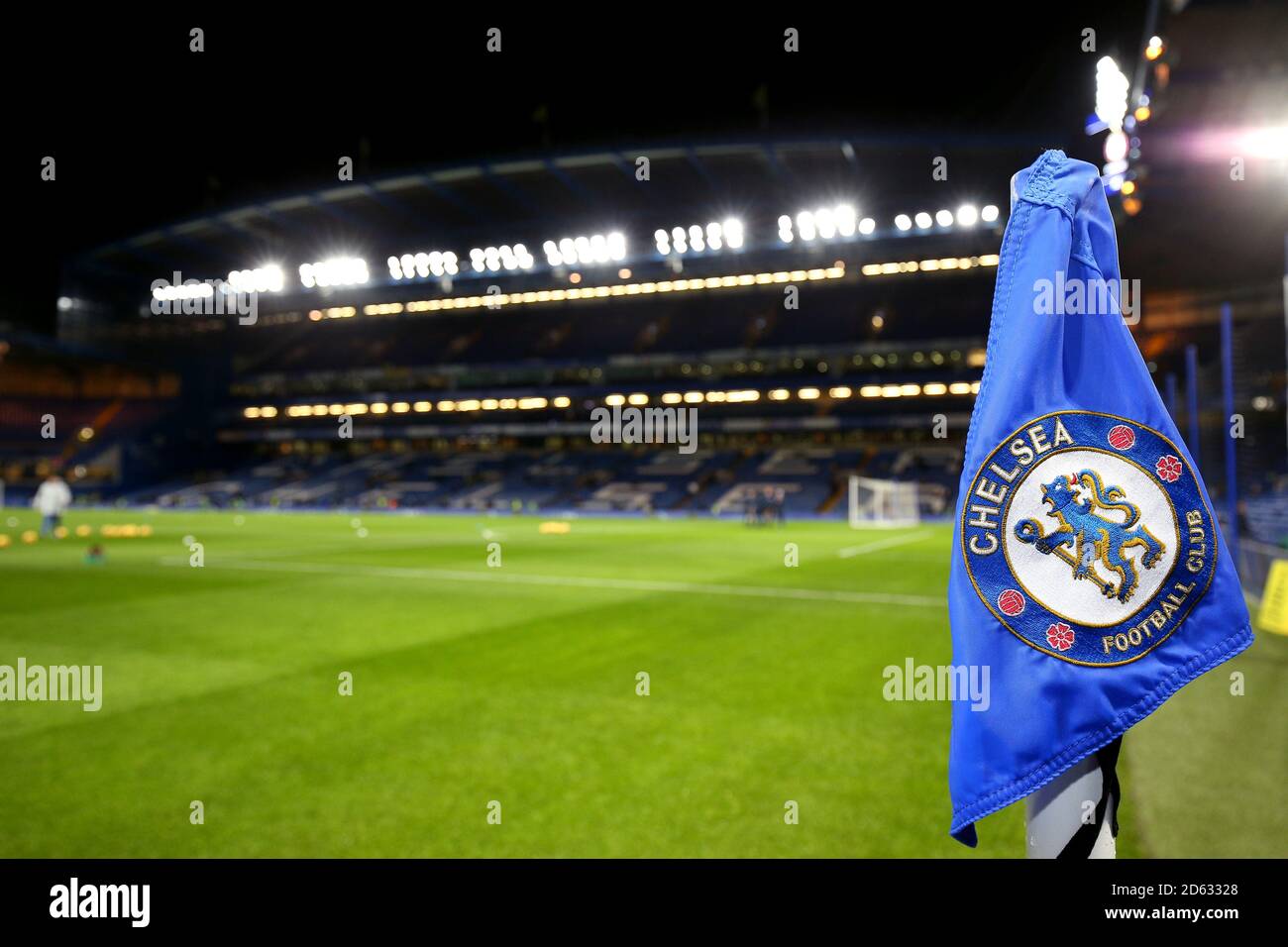 Chelsea corner flag hi-res stock photography and images - Alamy