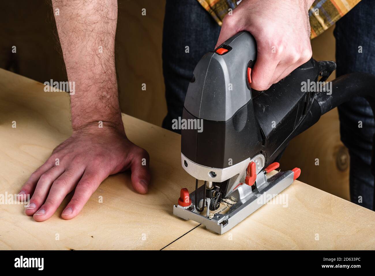 Jig saw hand woodworking hi-res stock photography and images - Alamy