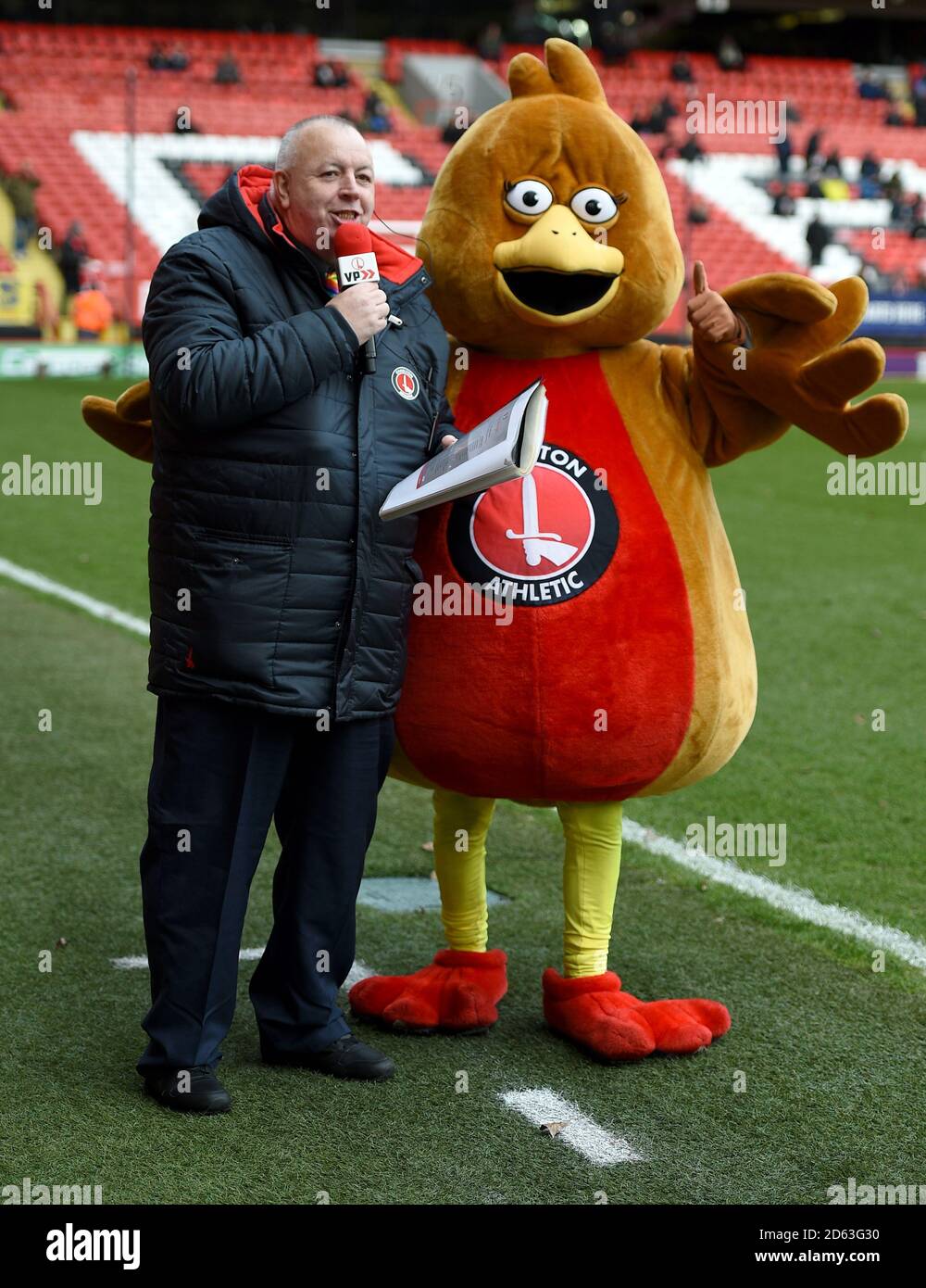 Charlton athletic mascot hi-res stock photography and images - Alamy