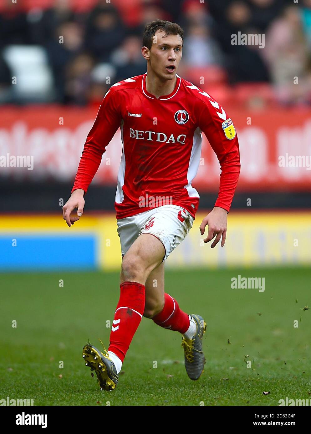 Charlton Athletics Krystian Bielik Hi-res Stock Photography And Images ...