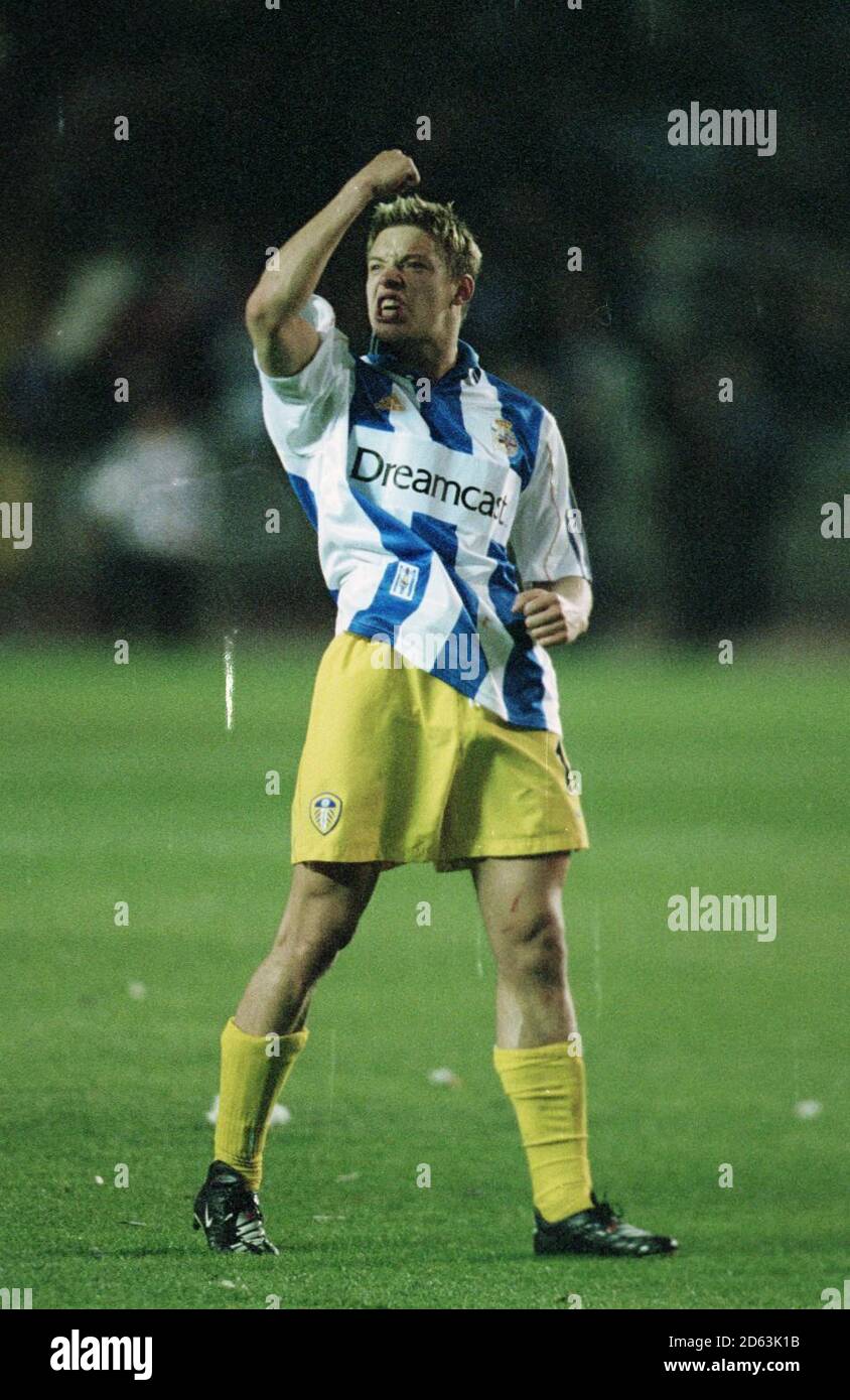 Leeds' Alan Smith celebrates qualifying for the semi-final of the UEFA Champions League despite being soundly beaten by Deportivo La Coruna 2-0 in the second leg Stock Photo