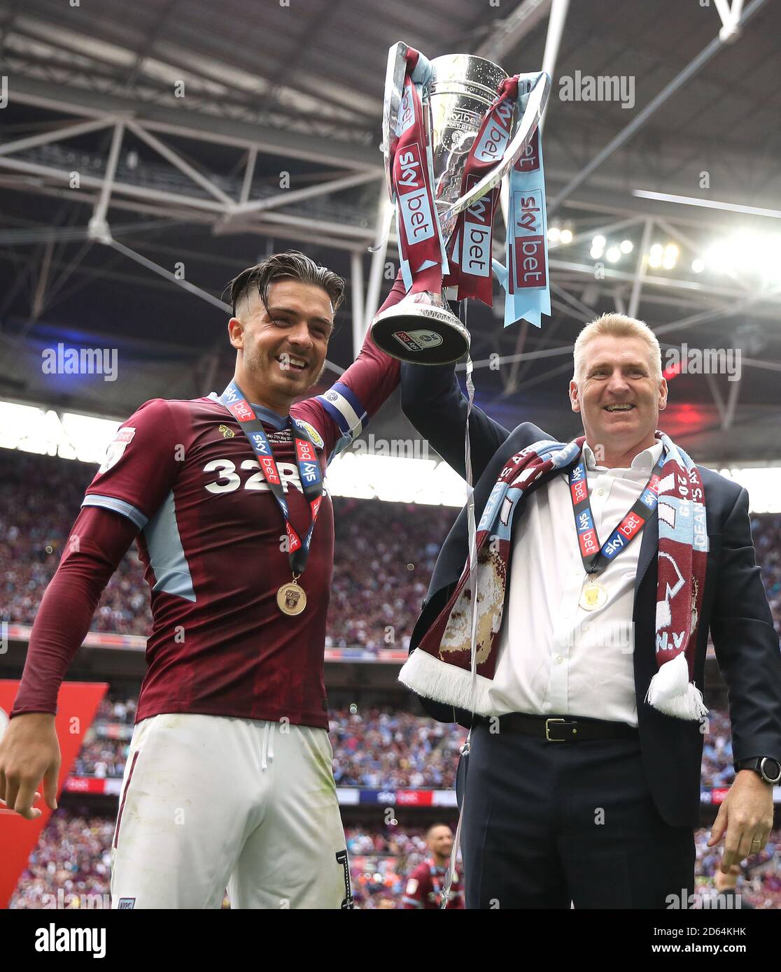 Dean smith e jack grealish foto de stock editorial. Imagem de liga