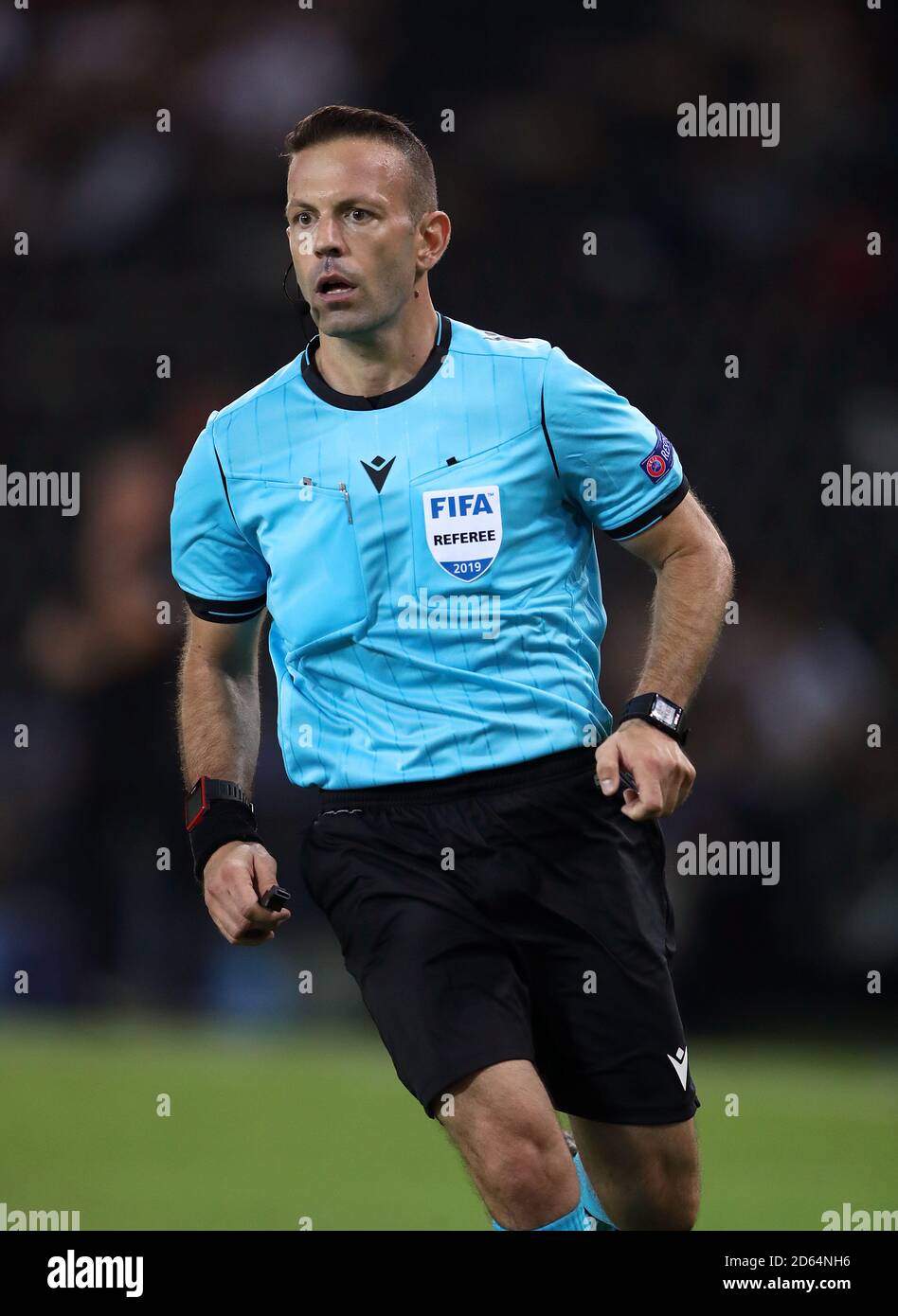 Match referee Orel Grinfeld Stock Photo Alamy