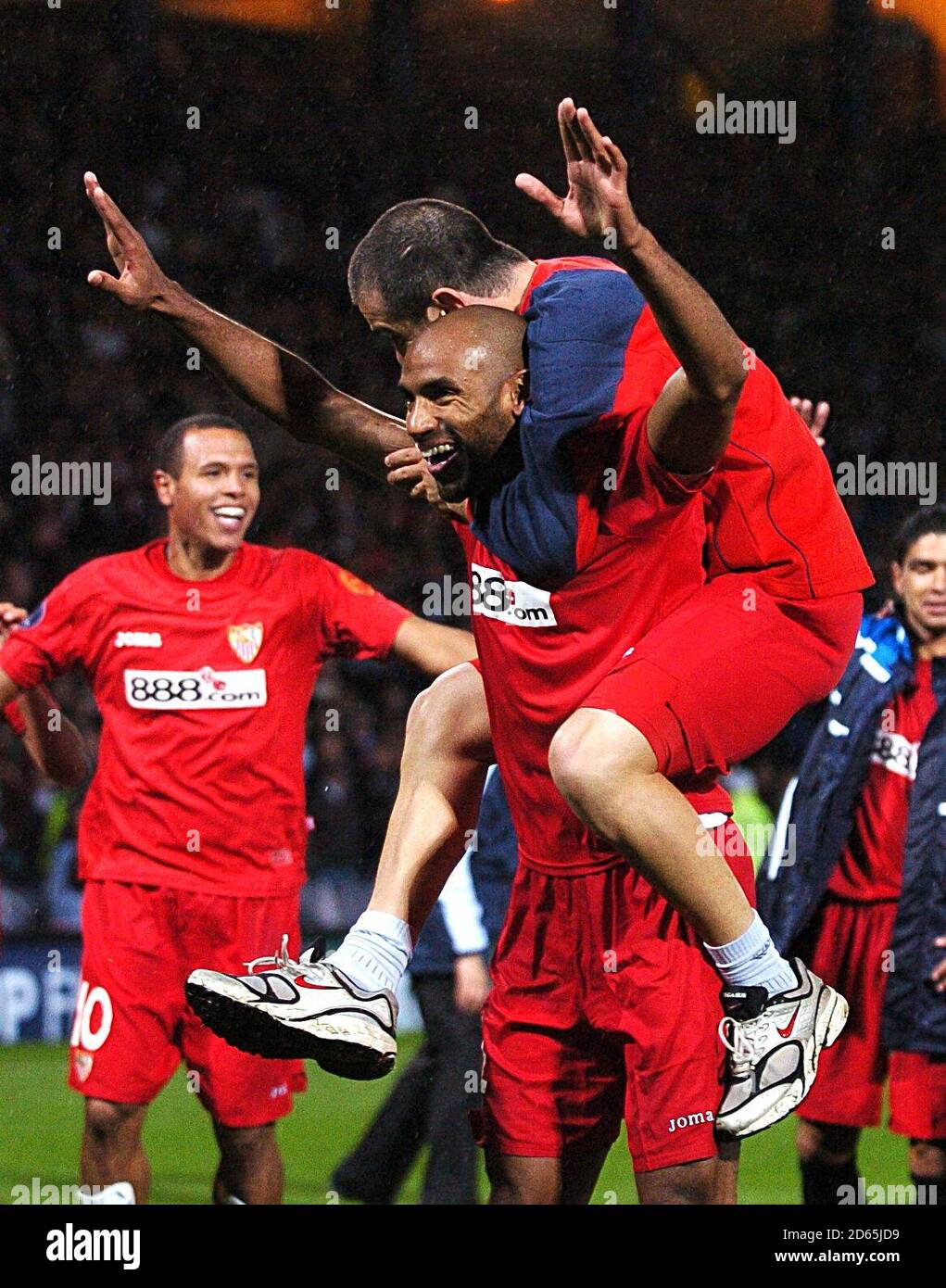 Sevilla's Frederic Kanoute celebrates his sides victory in the UEFA Cup  Final Stock Photo - Alamy