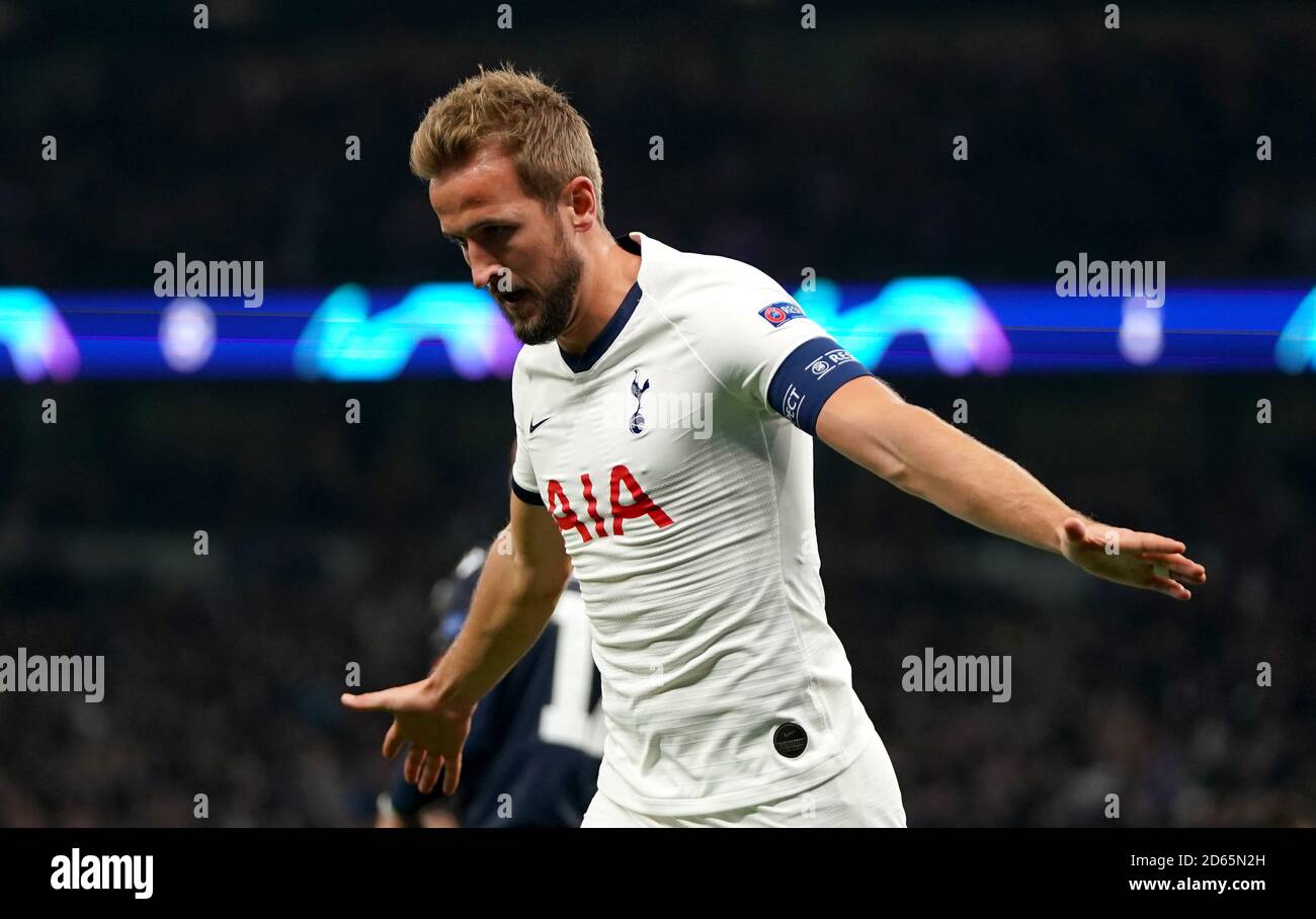 Tottenham Hotspur's Harry Kane celebrates scoring his side's first goal of the game Stock Photo