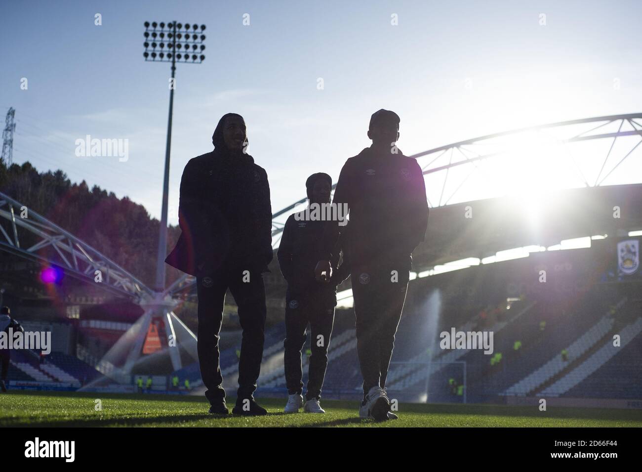 Brentford players inspect the pitch prior to kick off Stock Photo