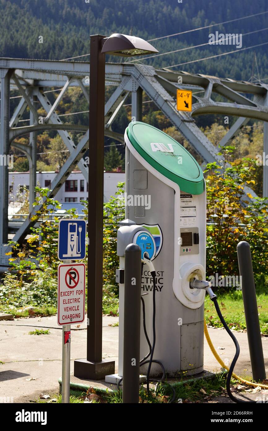 Ev charging solution hires stock photography and images Alamy