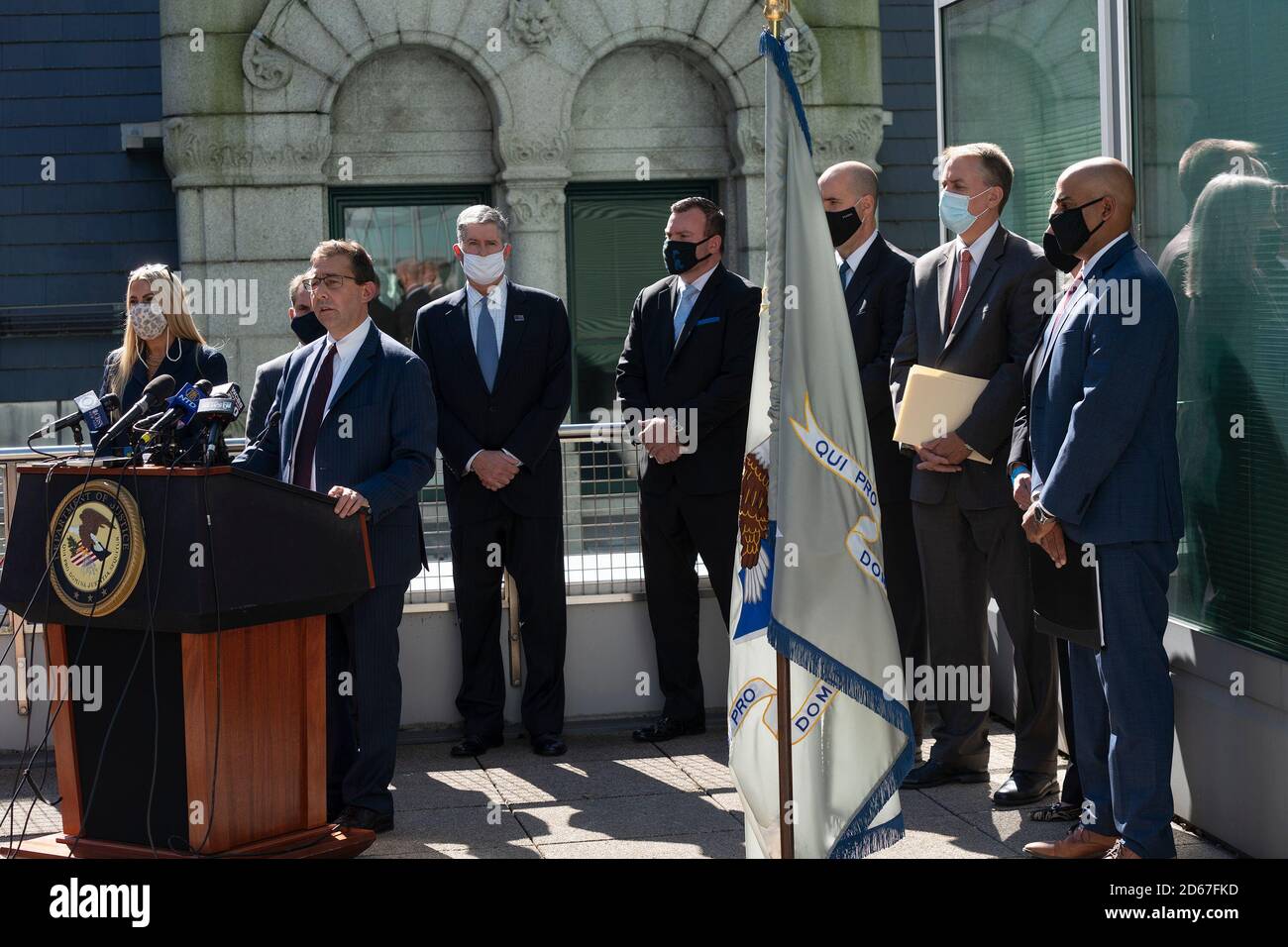 hoed zwaartekracht komedie Acting United States Attorney Seth D. DuCharme speaks during press  conference at U.S. Attorney's Office in Brooklyn. On press conference was  announced strategies that are being implemented, in coordination with  federal and