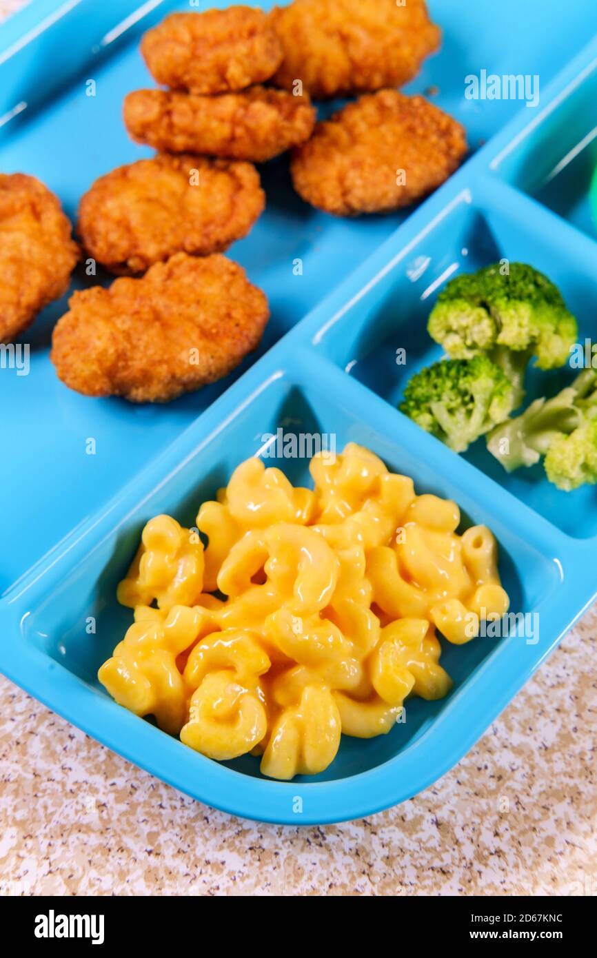 Mac n cheese fork hires stock photography and images Alamy