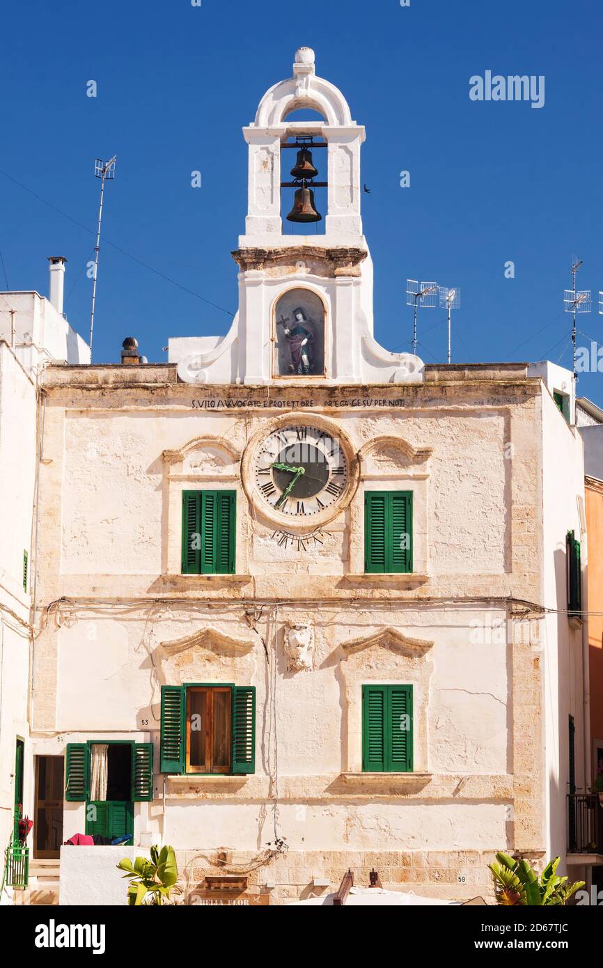 Polignano a mare puglia square hi-res stock photography and images - Alamy