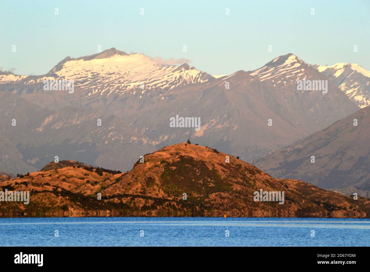 Mount Aspiring and Lake Wanaka at dawn, Wanaka, South Island, New Zealand Stock Photo