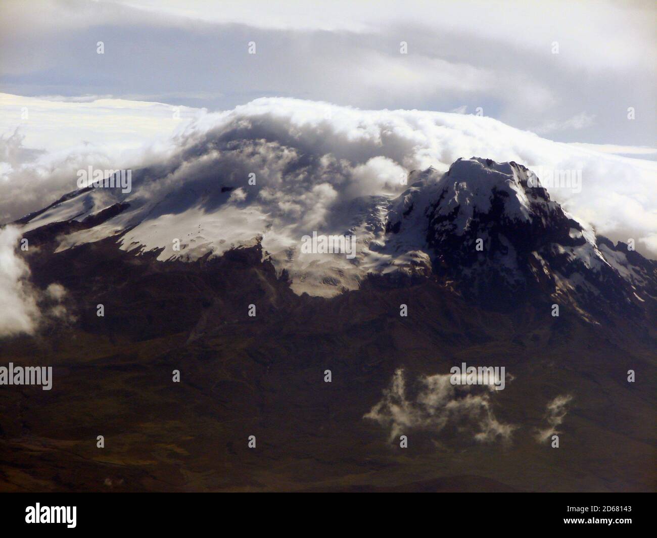 Breath Taking Snow-Capped Mountain Range Stock Photo - Alamy