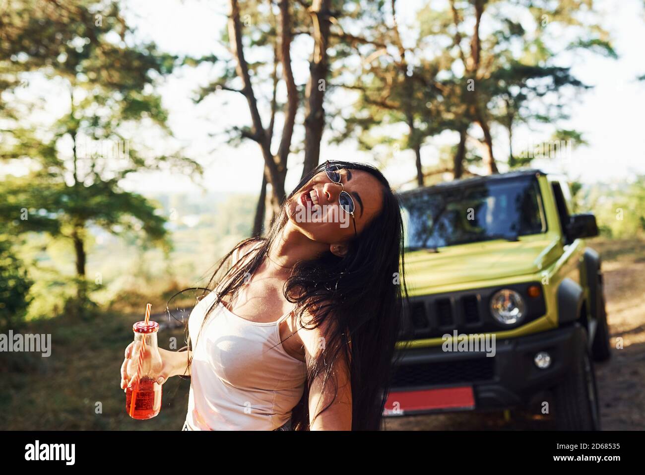 Hot Girl Posing Next To Retro Car Stock Image - Image of beauty, pick:  43468451