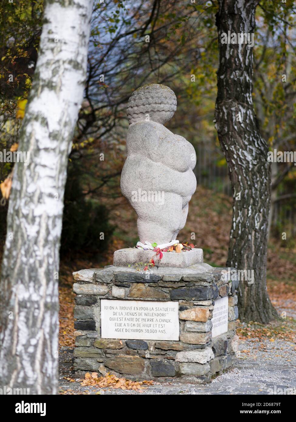 Place of discovery of the Venus von Willendorf (Woman of Willendorf) and a replica commemorating the find. the Venus is considered to be one of the ol Stock Photo