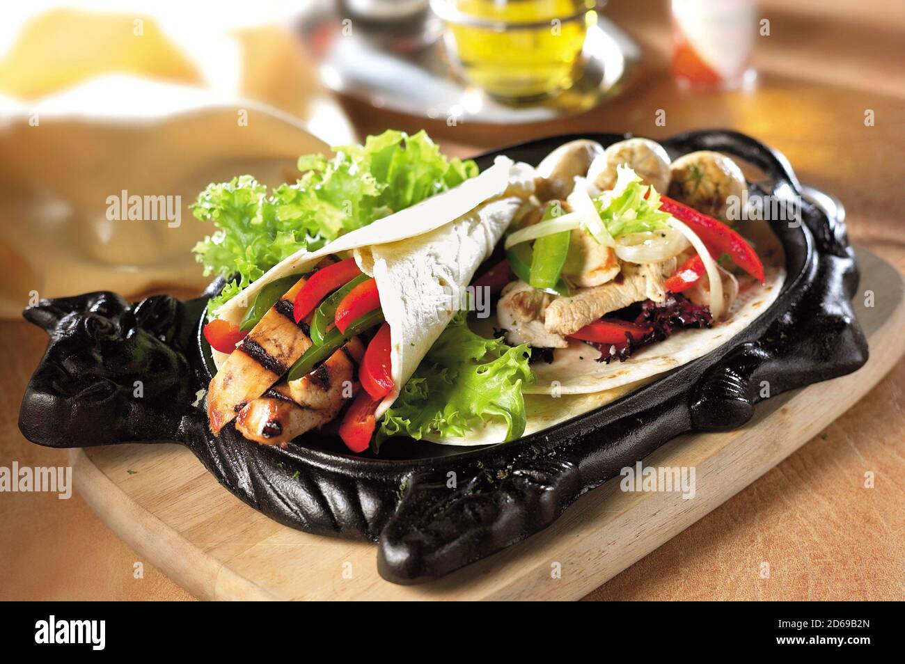 Sizzling plate hi-res stock photography and images - Alamy