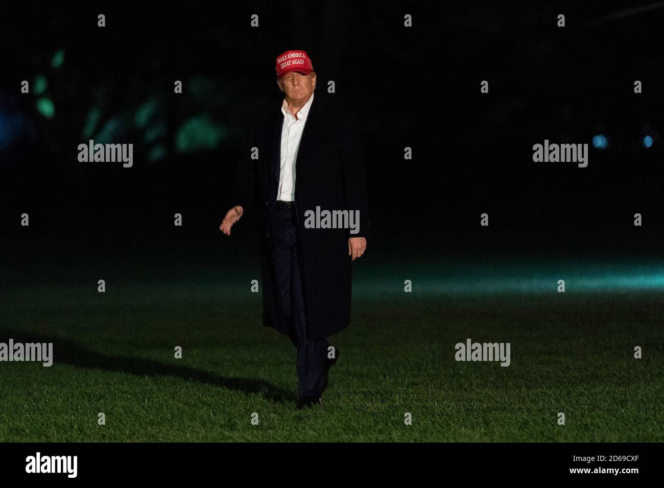 United States President Donald J. Trump returns to the White House in ...