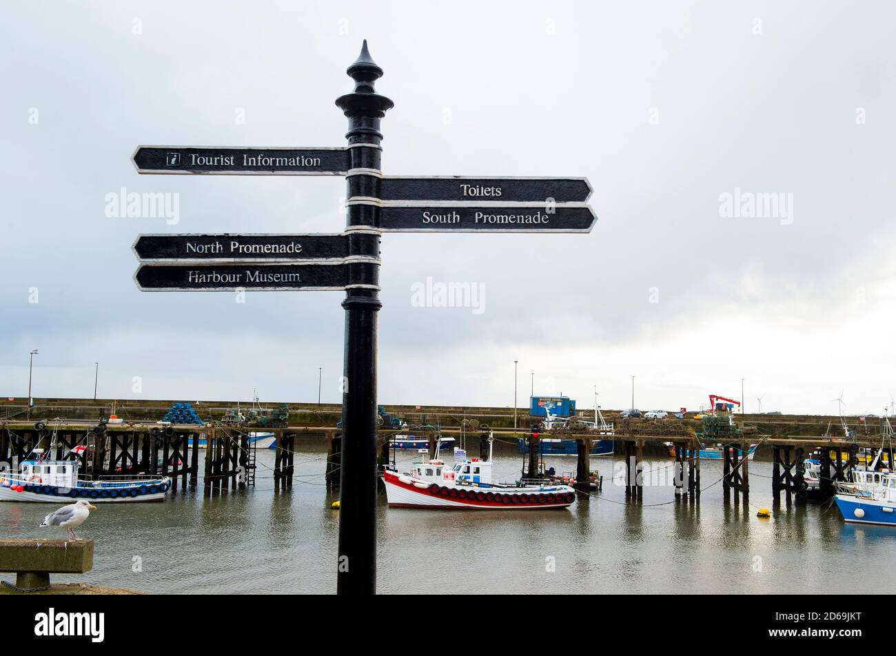 9 October 2020: Bridlington, East Yorkshire.Sign post at the harbour. Picture: Sean Spencer/Hull News & Pictures Ltd 01482 210267/07976 433960 www.hul Stock Photo