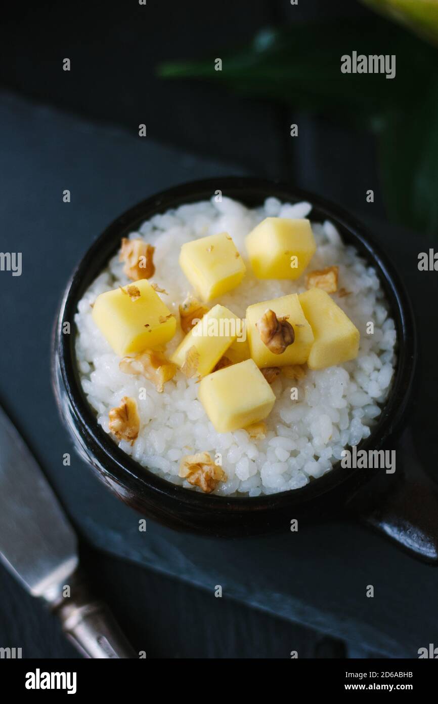 Slate Rice Board mango sticky rice hi-res stock photography and images - Alamy