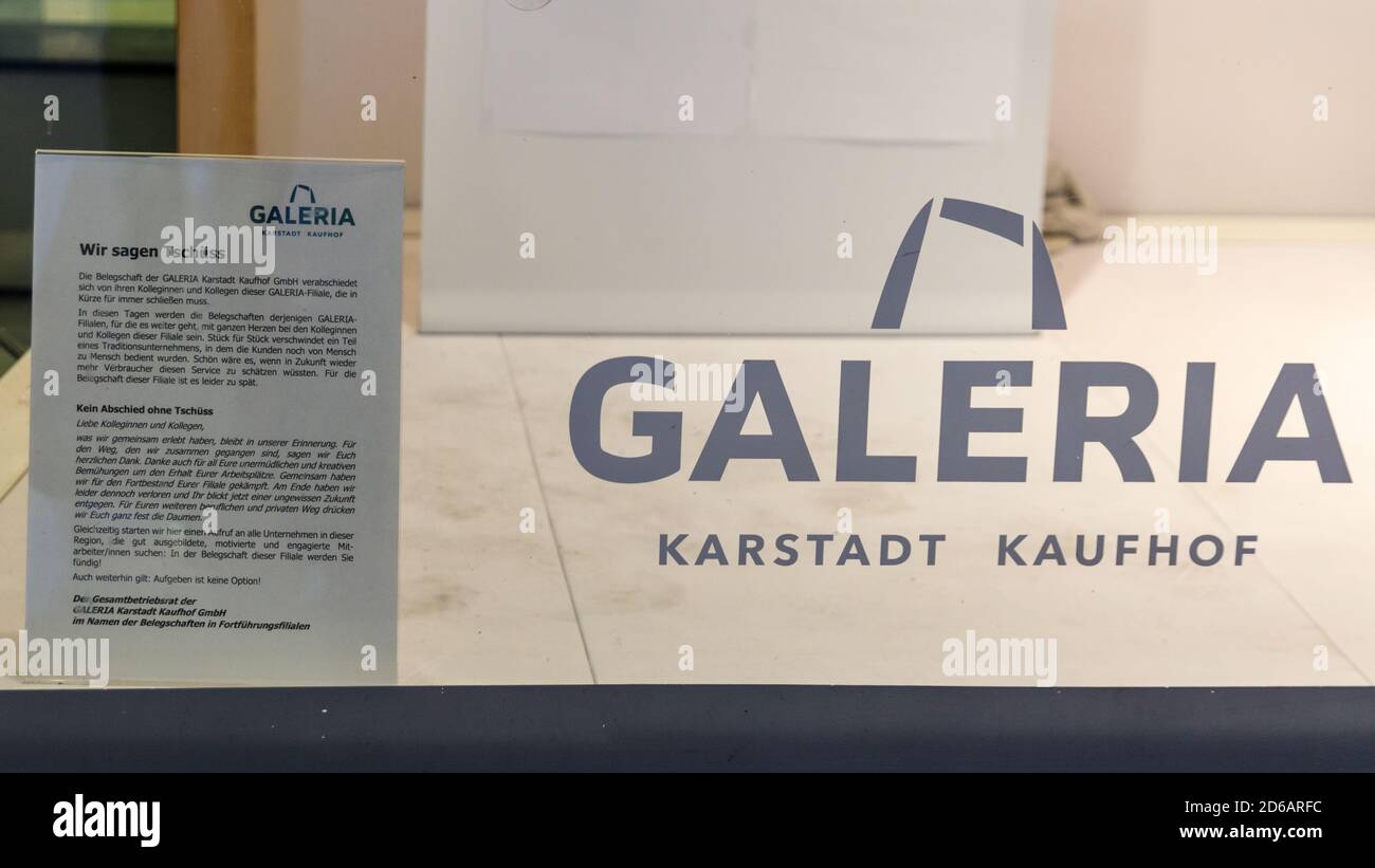 Dortmund, NRW, Germany. 15th Oct, 2020. A letter by the staff, thanking customers and noting an uncertain future. The Galeria Kaufhof department on Westenhellweg, part of the merged Galeria Karstadt Kaufhof chain of stores, holds a closing sale 3 days before it shuts down for good. More than 60 of the large, traditional department stores are closing, including this store in Germany and both Karstadt hq stores in Essen. The chain has struggled with economic uncertainty in the high street and now coronavirus related losses. Credit: Imageplotter/Alamy Live News Stock Photo