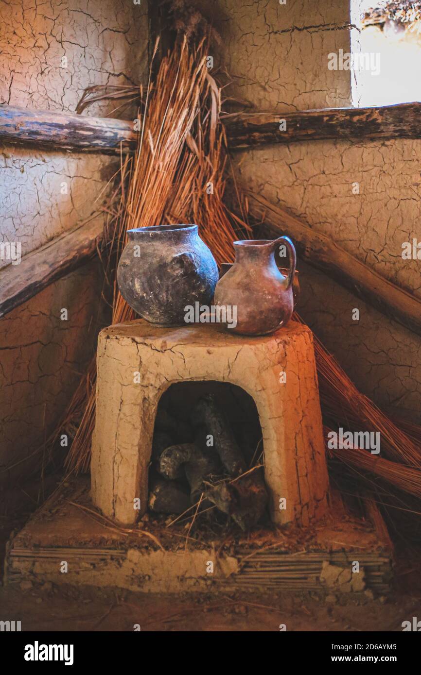 Mud and reed structure hi-res stock photography and images - Alamy
