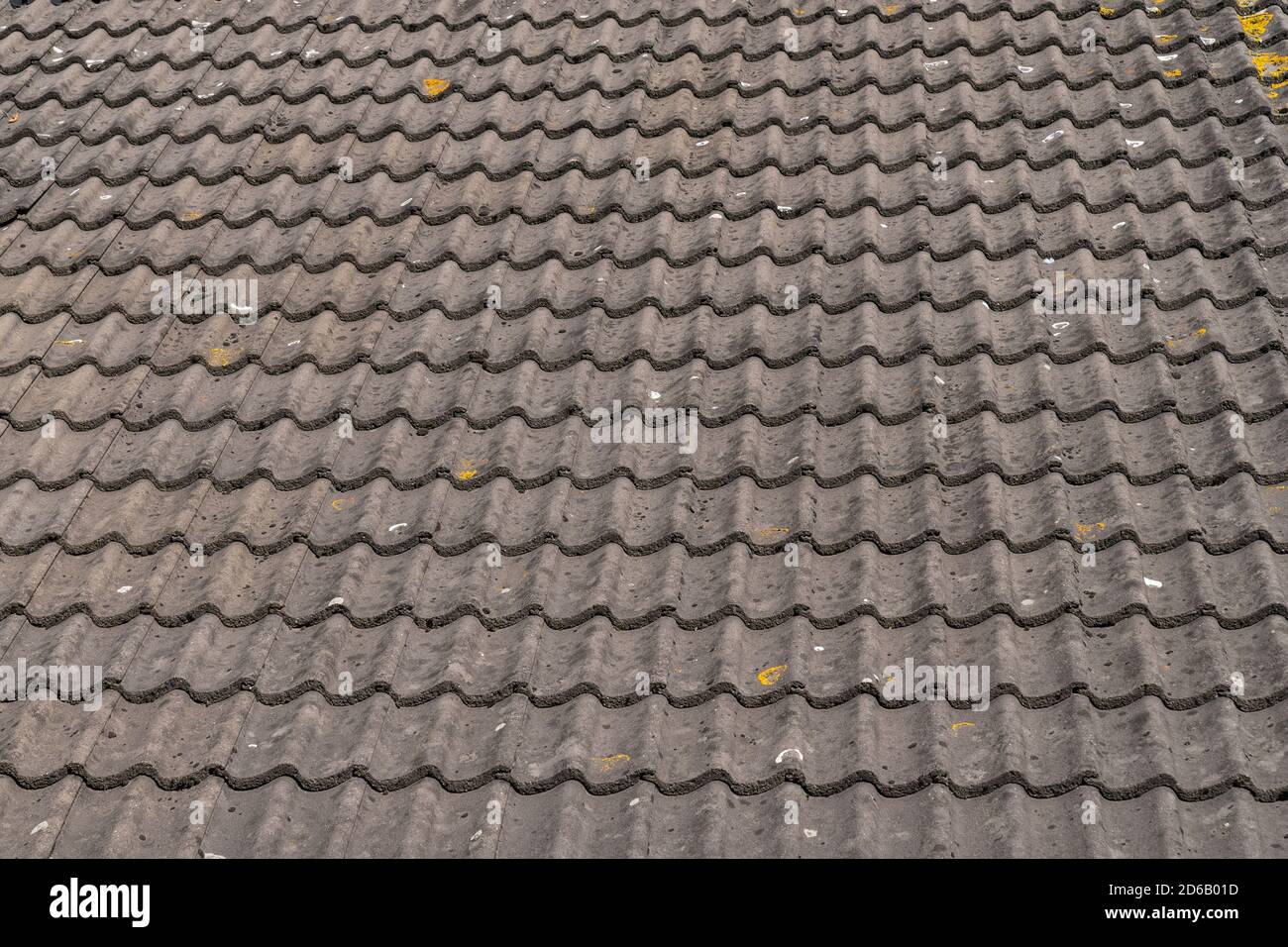 Grey roof tiles close up and full frame in rows Stock Photo - Alamy