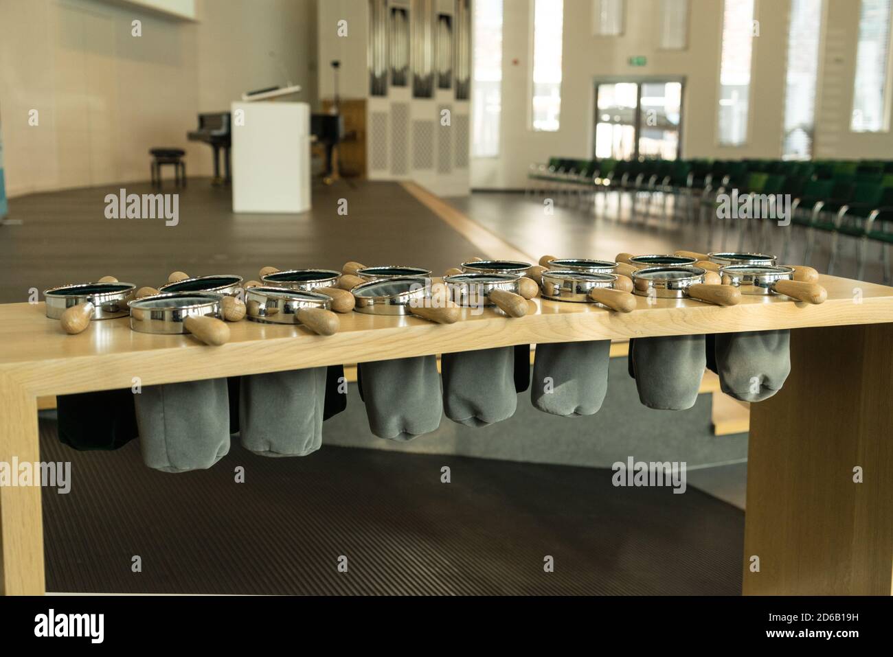 Money collect church mass hi-res stock photography and images - Alamy