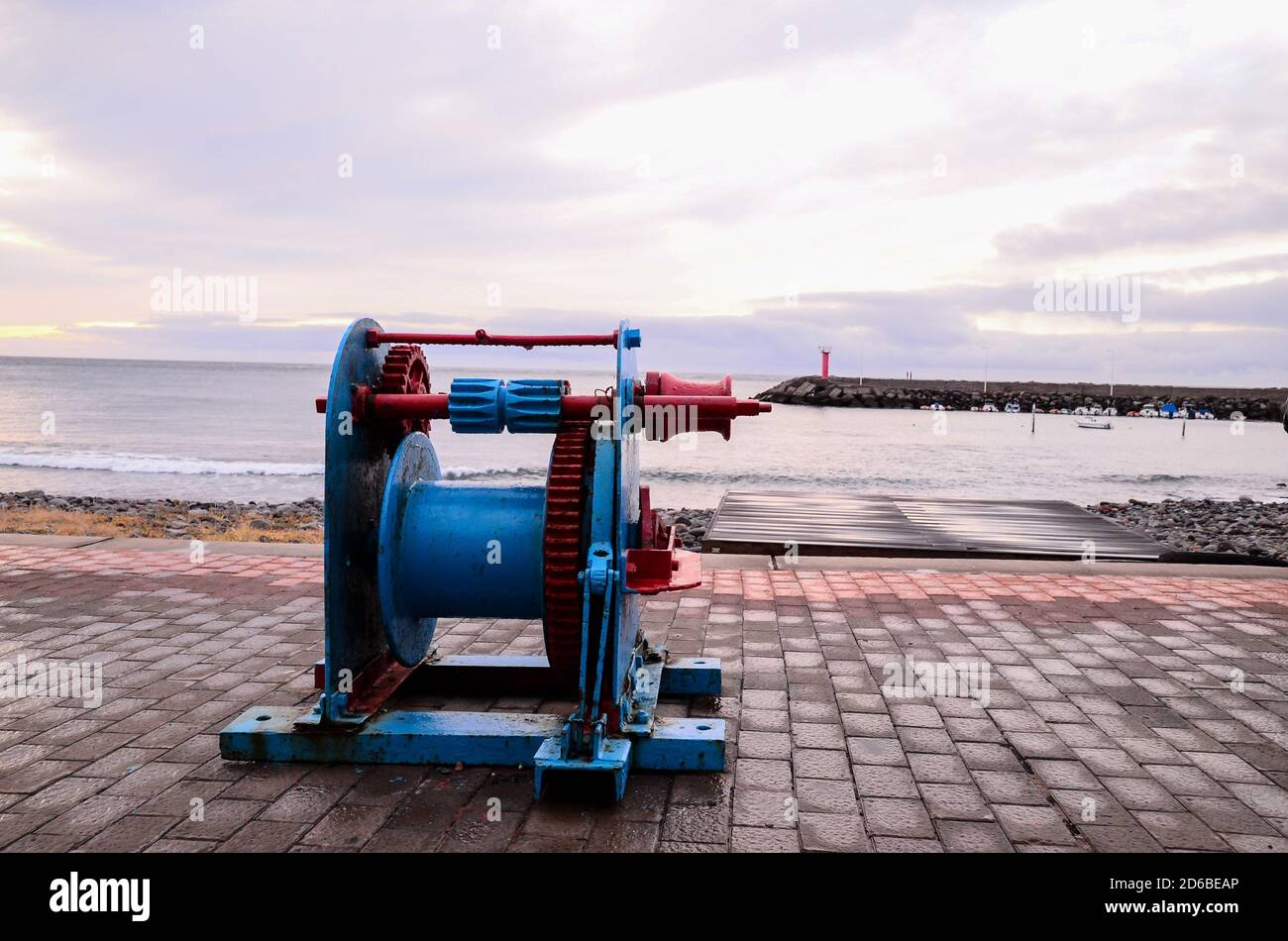 Old Vintage Metal Winch Stock Photo - Alamy