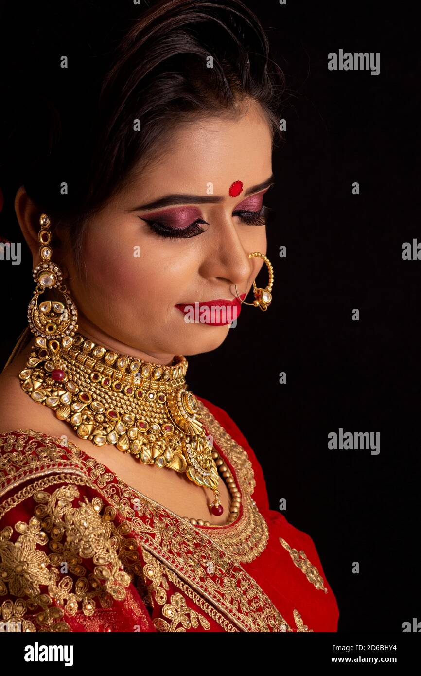Woman close up looking down hi-res stock photography and images - Alamy