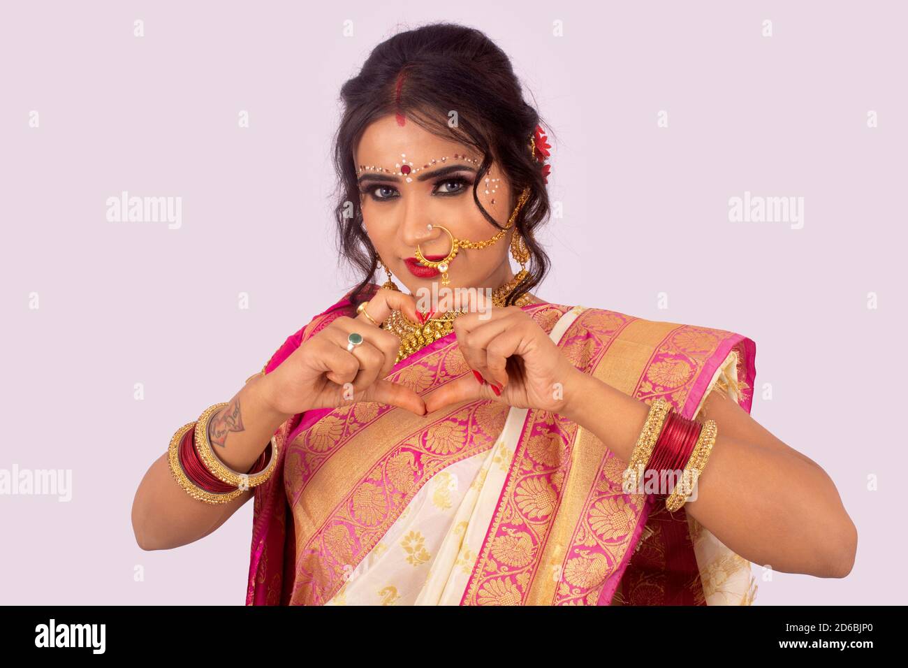 Bengali bridal shop bangles
