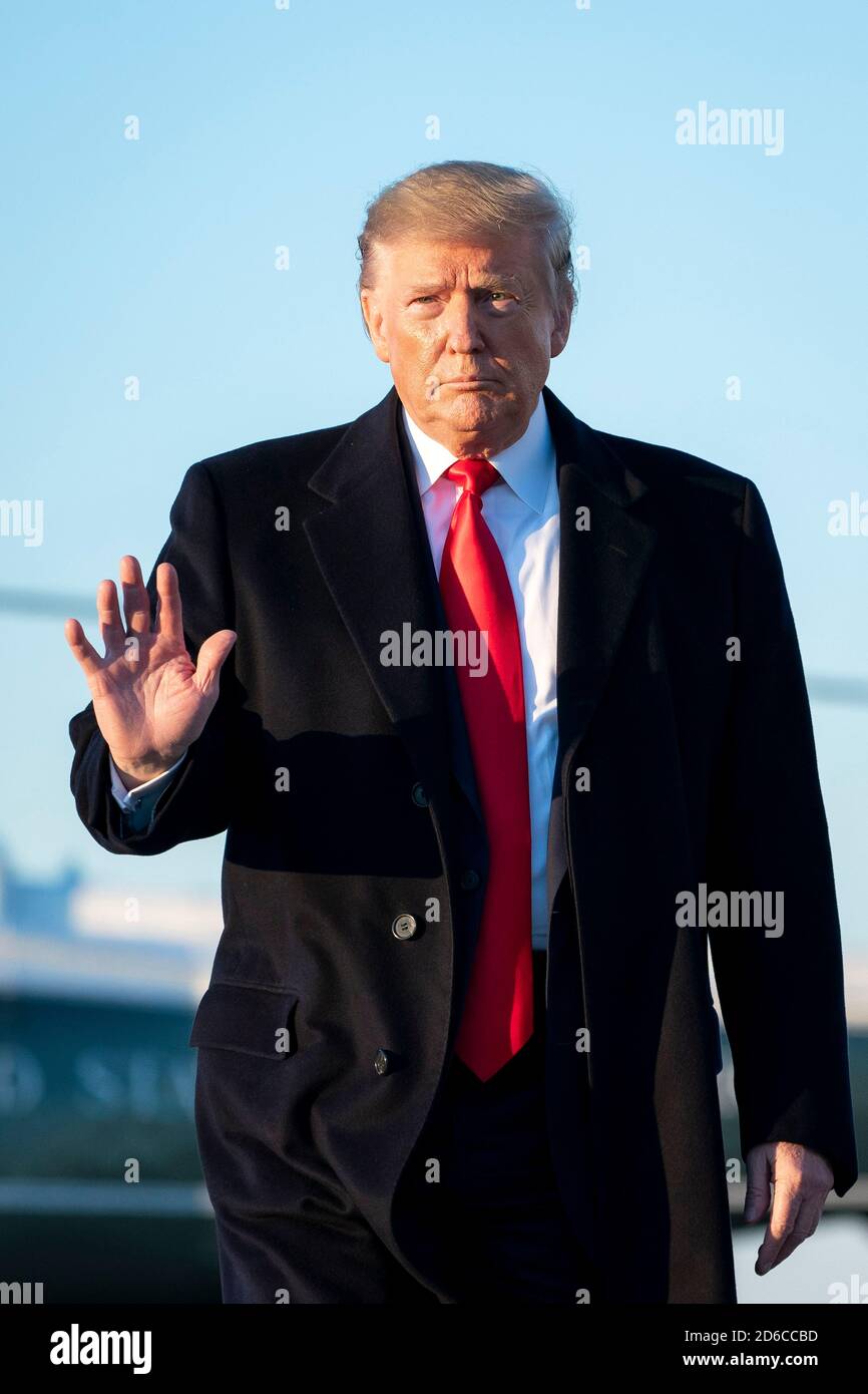 TUPELO, USA - 1 November 2019 - President Donald J. Trump waves as he prepares to board Air Force One at Joint Base Andrews, Md. Friday, Nov. 1, 2019, Stock Photo