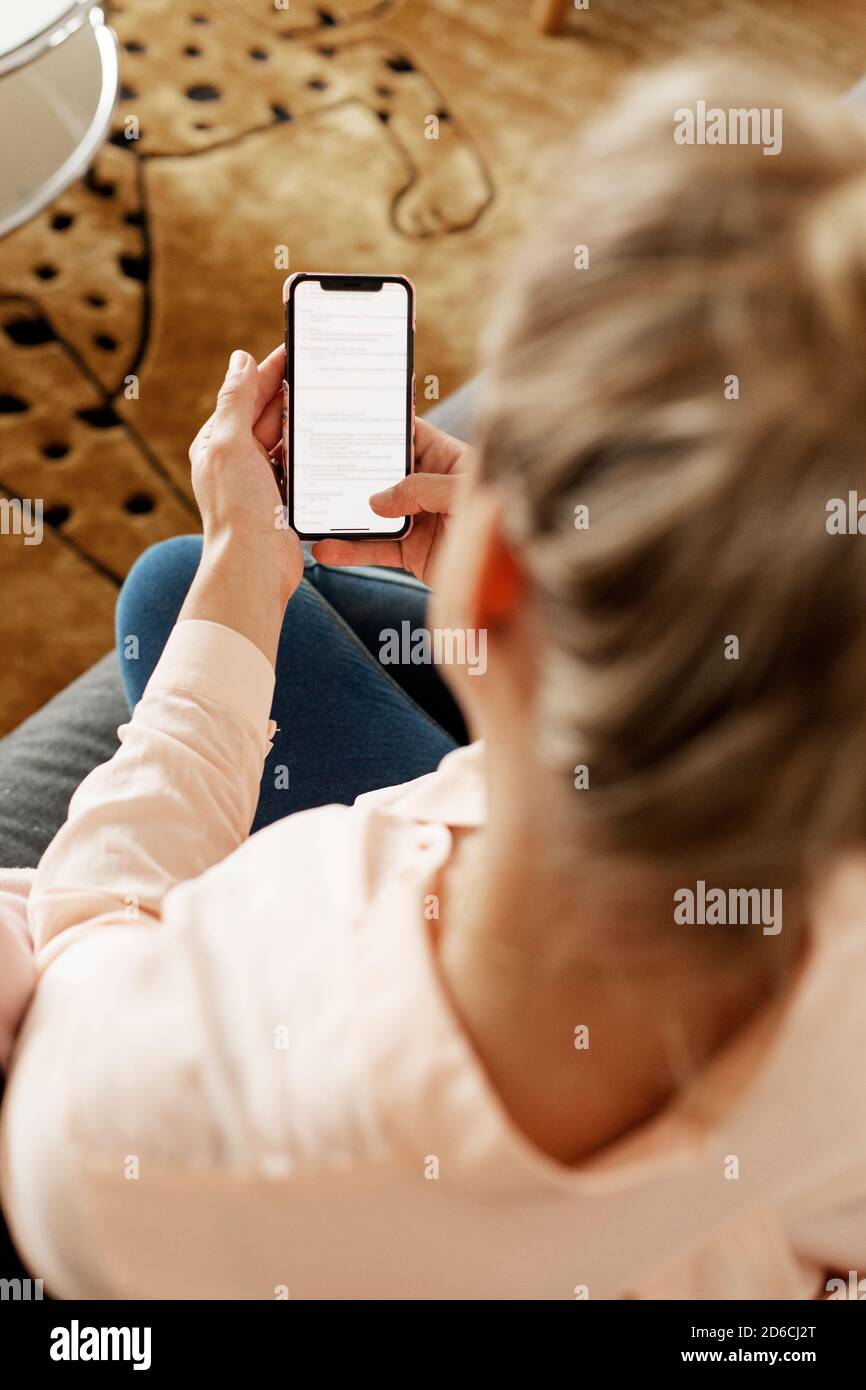 Woman phone carpet on hi-res stock photography and images - Alamy