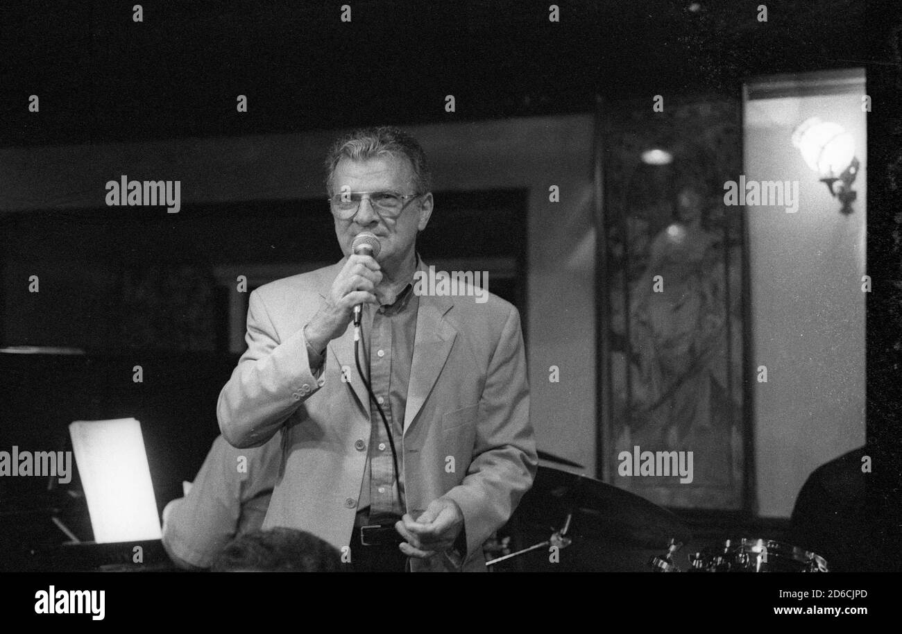 Allan Ganley, B.B. Watermill Jazz Club, Dorking, Surrey, Oct 2000. Stock Photo