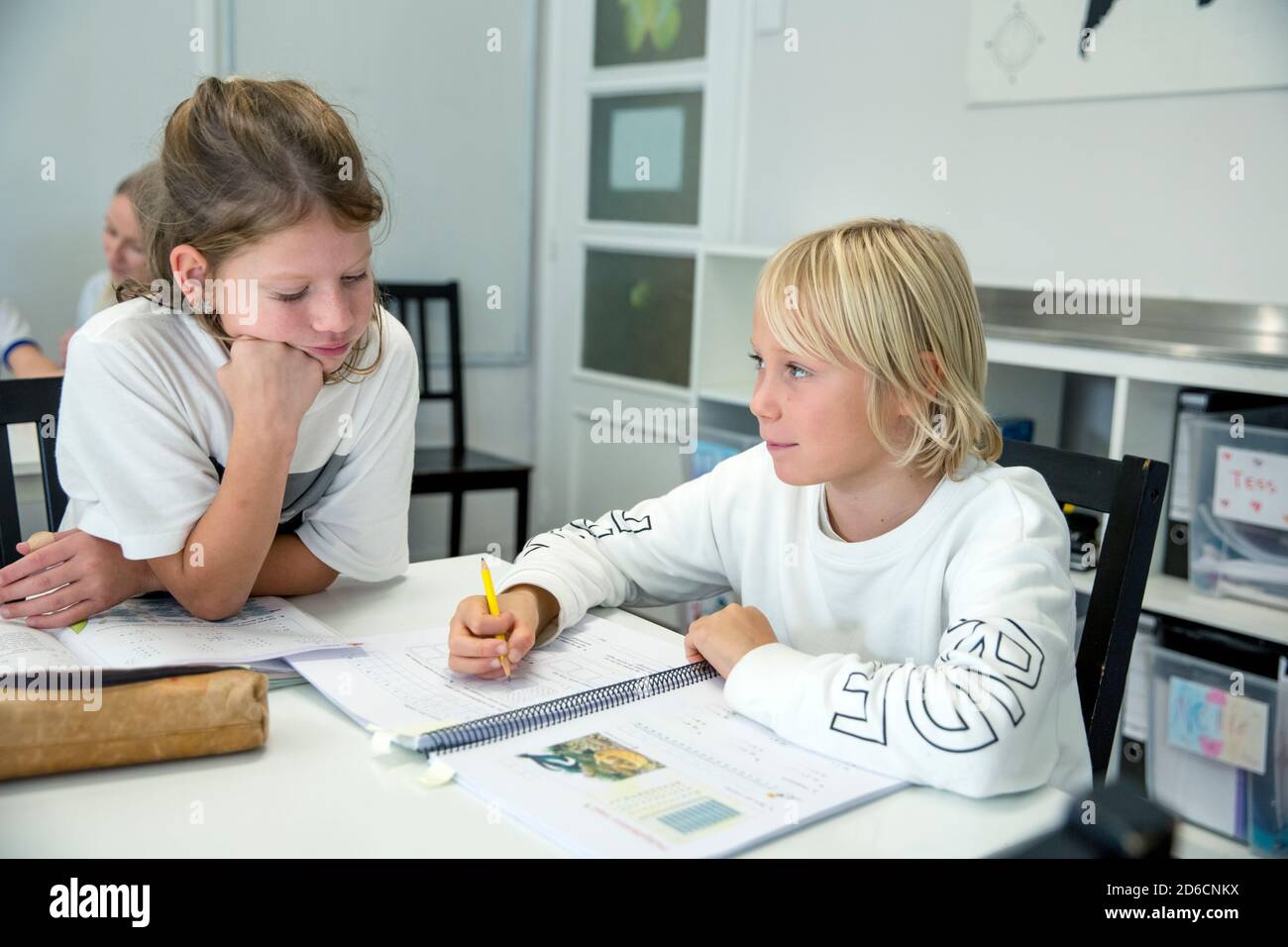 Children in classroom Stock Photo - Alamy